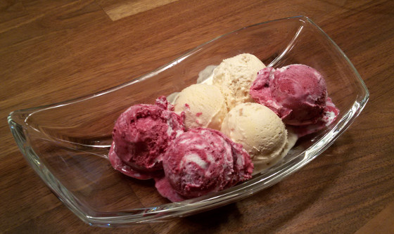 Eiskugeln aus Eisportionierer